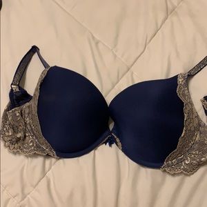 Victoria’s Secret bra Navy